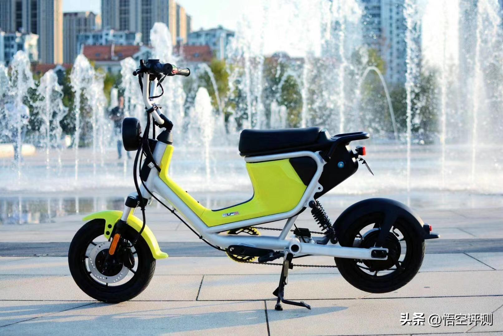 小牛电动车um超轻标准版,500钱的小牛电动车能买不