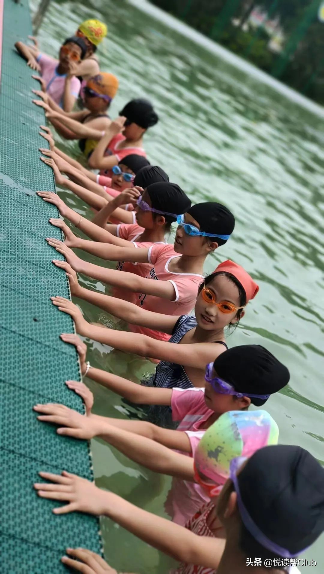 虹山湖上游有个“90岁”的“宝藏”小学，学生精通各种“武艺”