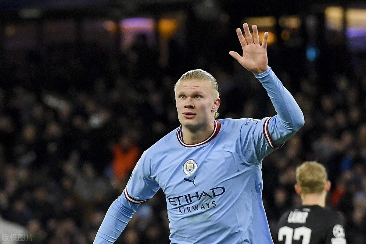 哈兰德帽子戏法曼城大胜富勒姆,如果曼城夺冠哈兰德金球