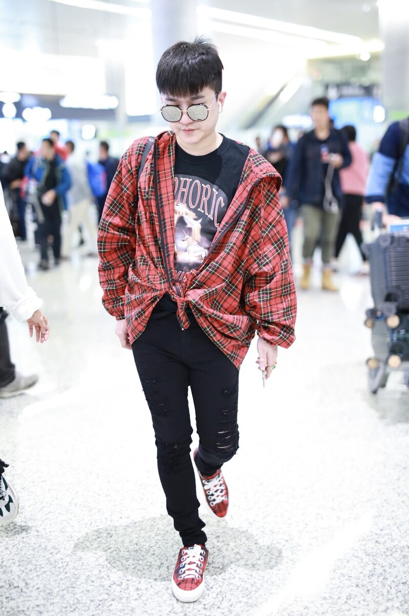 张大大为什么去娱乐圈,张大大为什么认识这么多女艺人