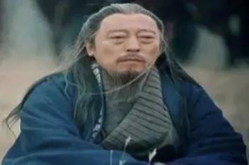 皱纹就是岁月的见证,头上的白发与脸上的皱纹都是岁月