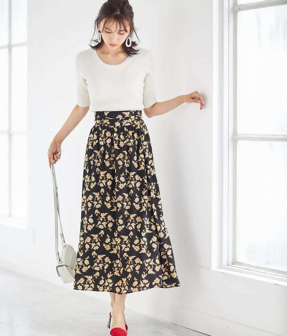 直筒裙和伞裙哪个有气质,伞裙连衣裙蓬蓬裙