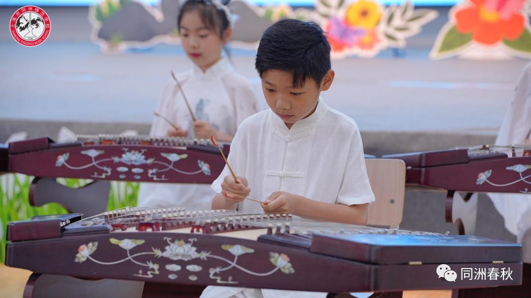 首届56个民族服饰创意大赛,五十六个民族服饰展介绍