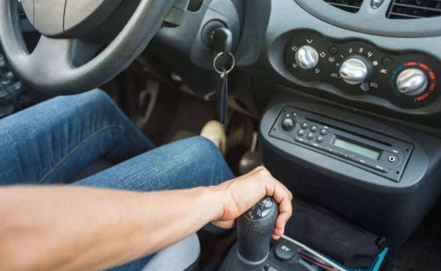 宝马m怎么那么贵,宝马minicooper手动挡