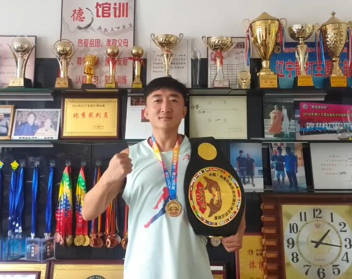 41岁男演员刘伯勋突发心梗去世,演员刘伯勋因心梗去世