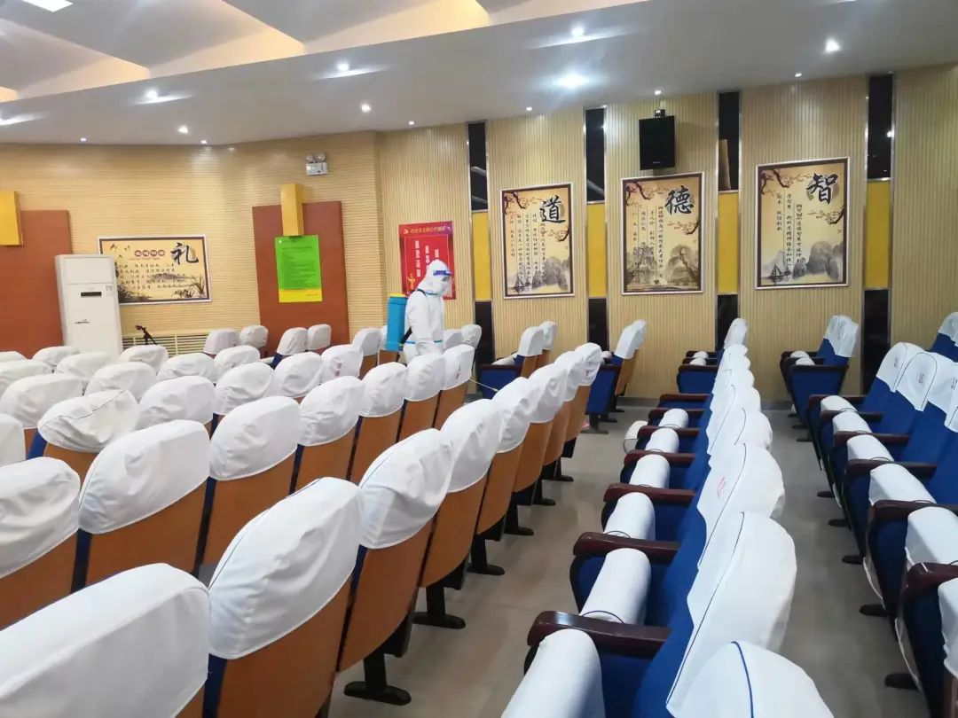 落实防疫政策全力开学护航-郑州市第八十八中学在行动