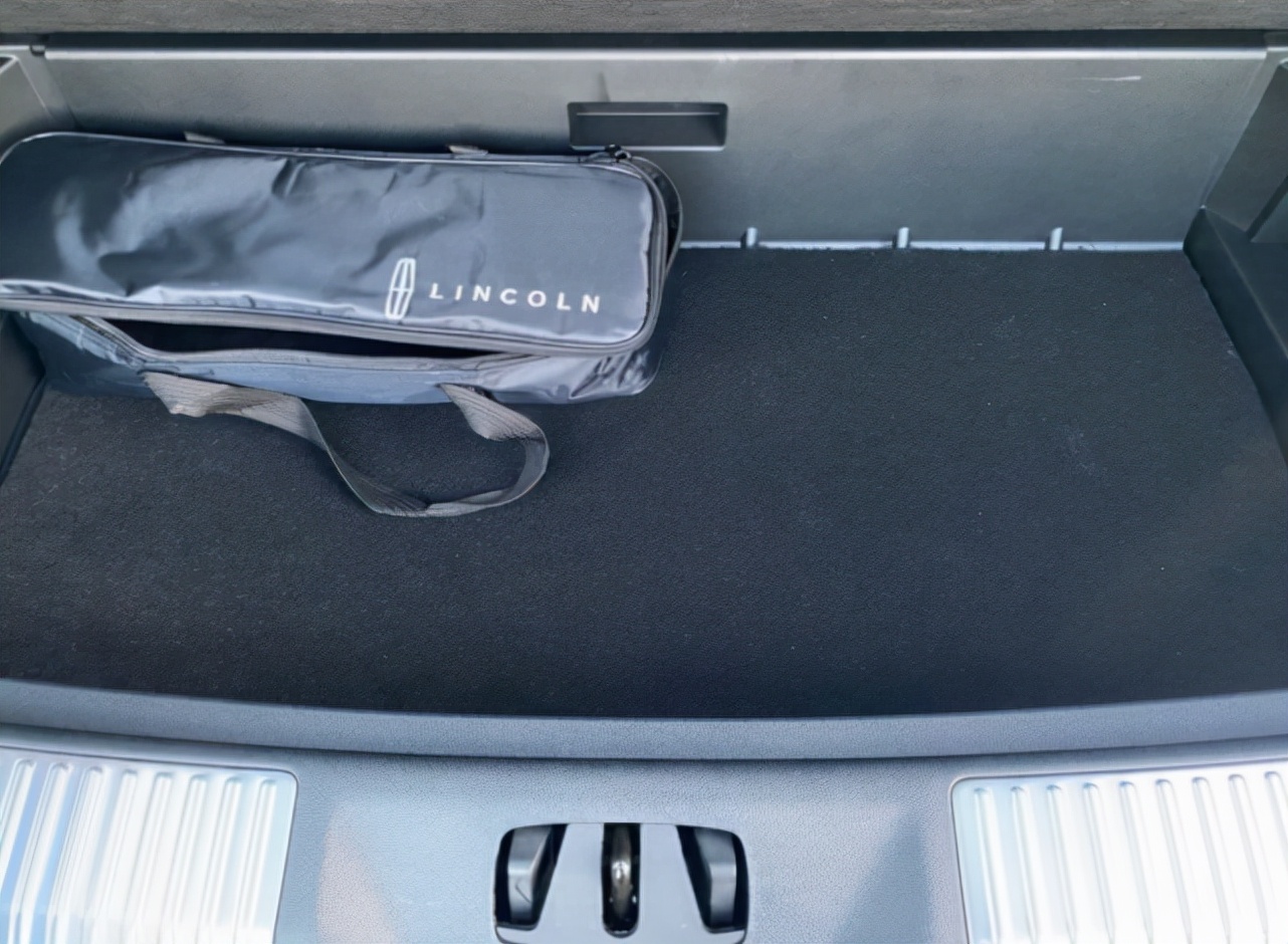 开一年的林肯飞行家真实用车感受,江阴喜提爱车