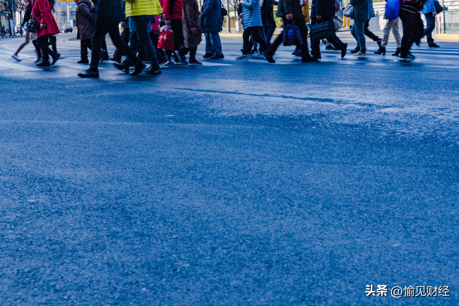 碎银几两却能解世间万种慌张何解,世人慌慌张张不过为碎银几两出处