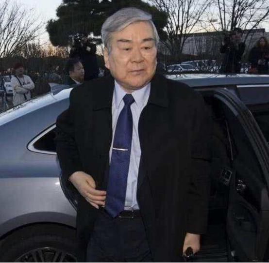 恶魔千金赵显娥虐待佣人,赵显娥家暴丈夫道歉