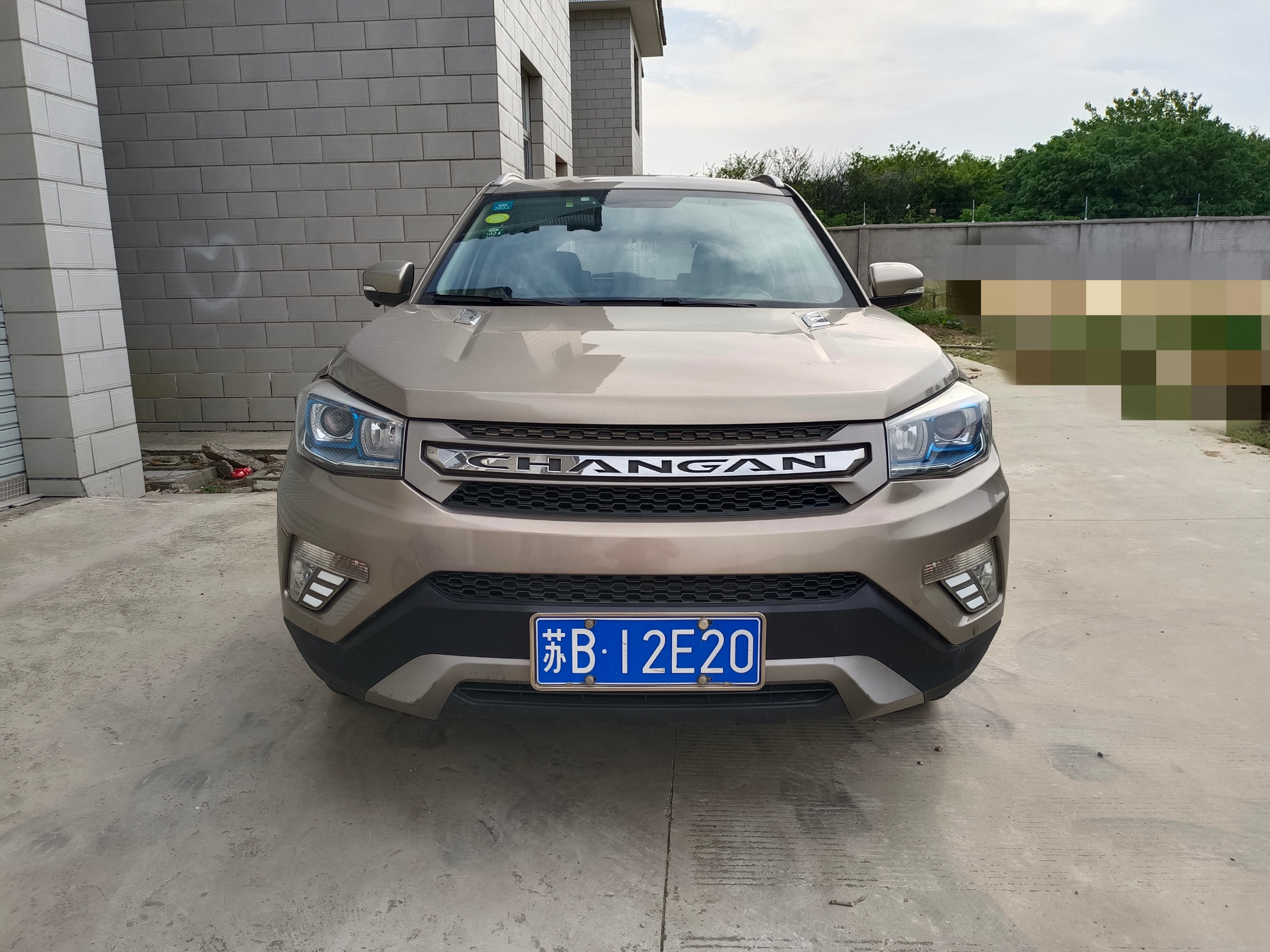 长安cs55前轮挡泥板内衬怎么更换,新车换挡泥板