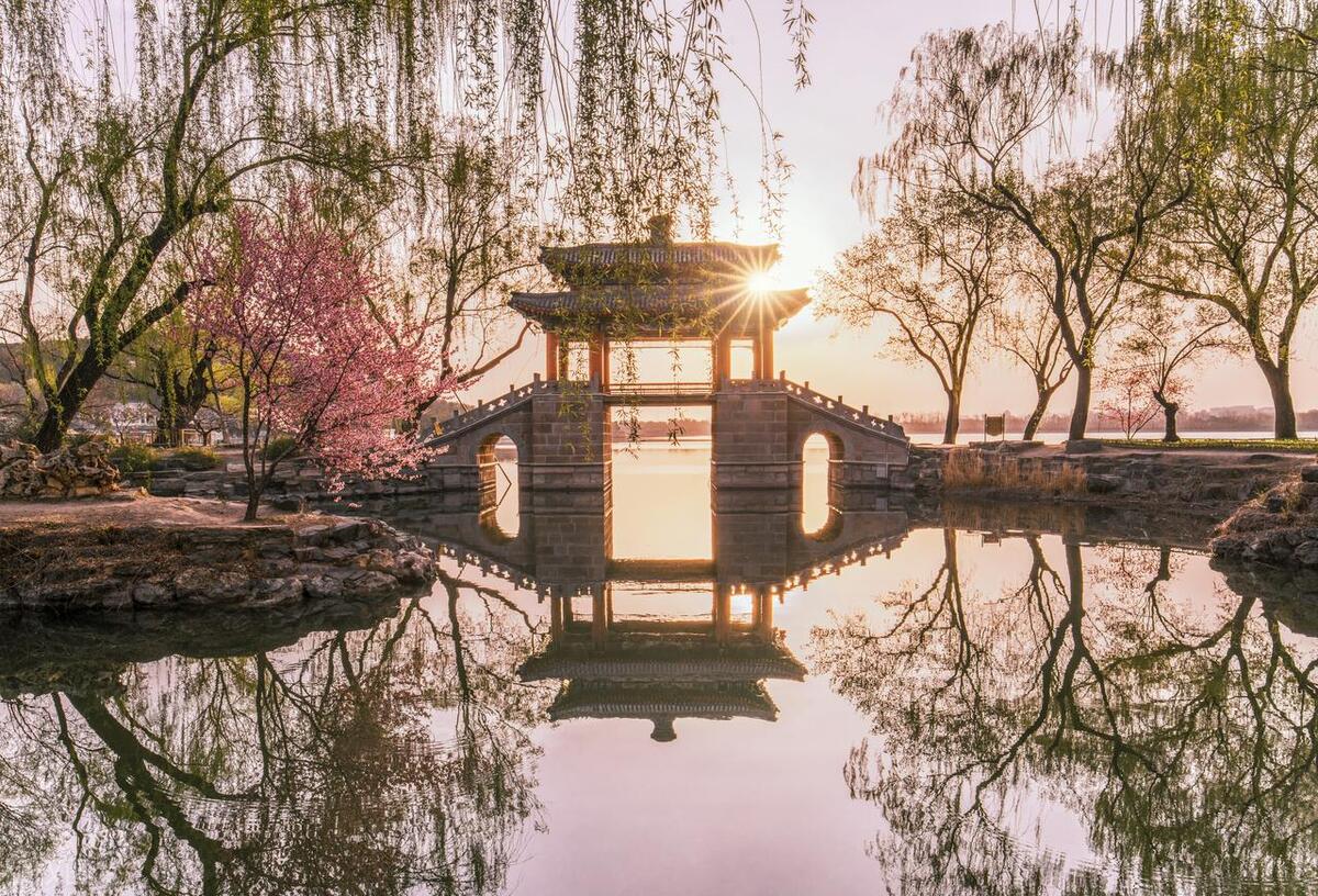 形容你如太阳般温暖的诗词,赞美早上初升的太阳诗词