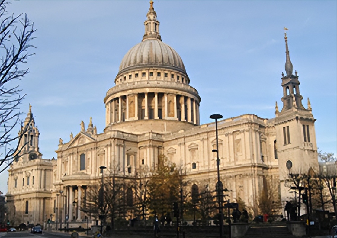 圣保罗大教堂有什么特点,圣保罗的历史简介