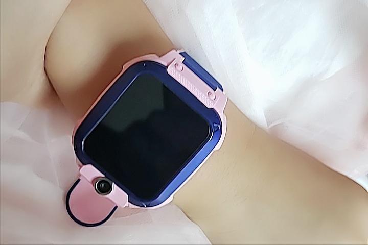 小天才社交闭环,打败微信的巨头