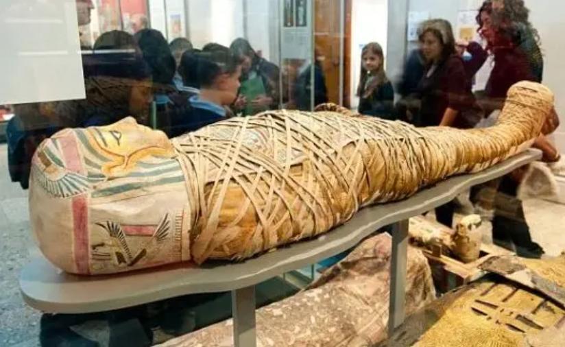 娉曞浗鍦ｅコ鑲夎韩涓轰綍鐧惧勾涓嶈厫,娉曞浗鍦ｅコ姝诲悗瀹归涓嶈厫