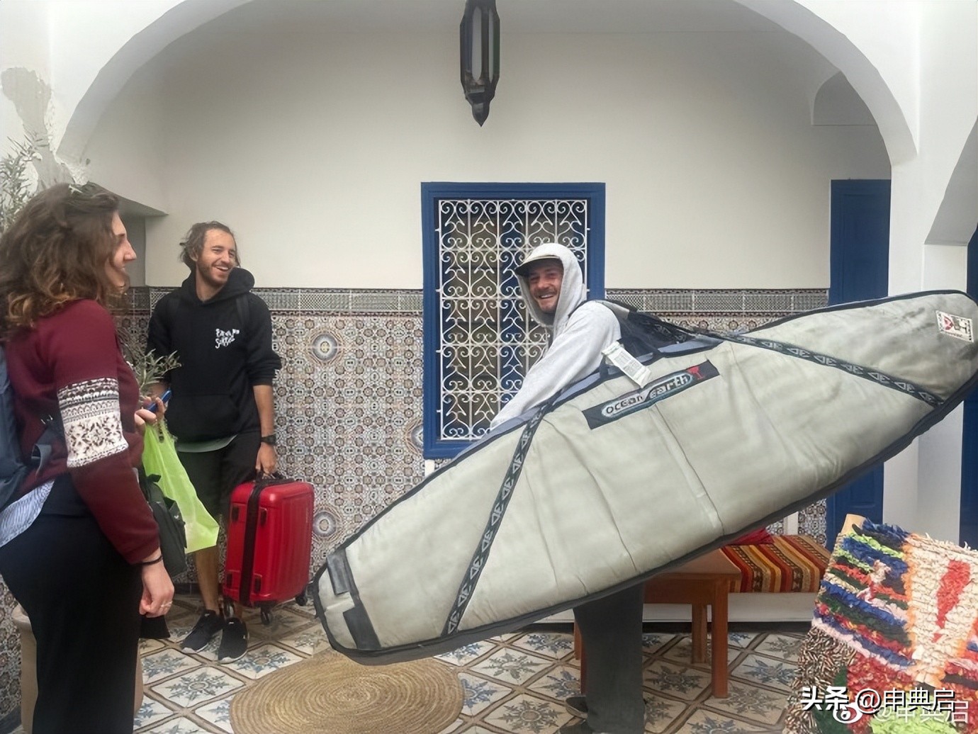 连英语都不会的广东女孩，在摩洛哥抄底买房开青旅的经历