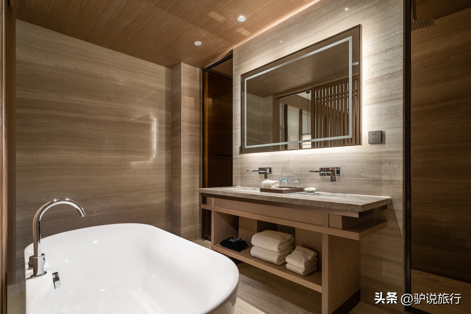 安吉宝藏酒店,安吉绿地铂骊酒店滑雪