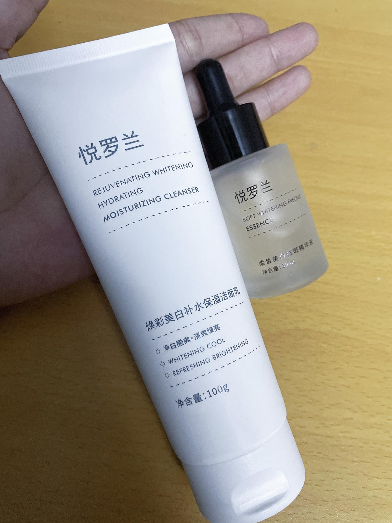 油性皮肤用哪款洗面奶适合,女性混合油性皮肤适合的洗面奶