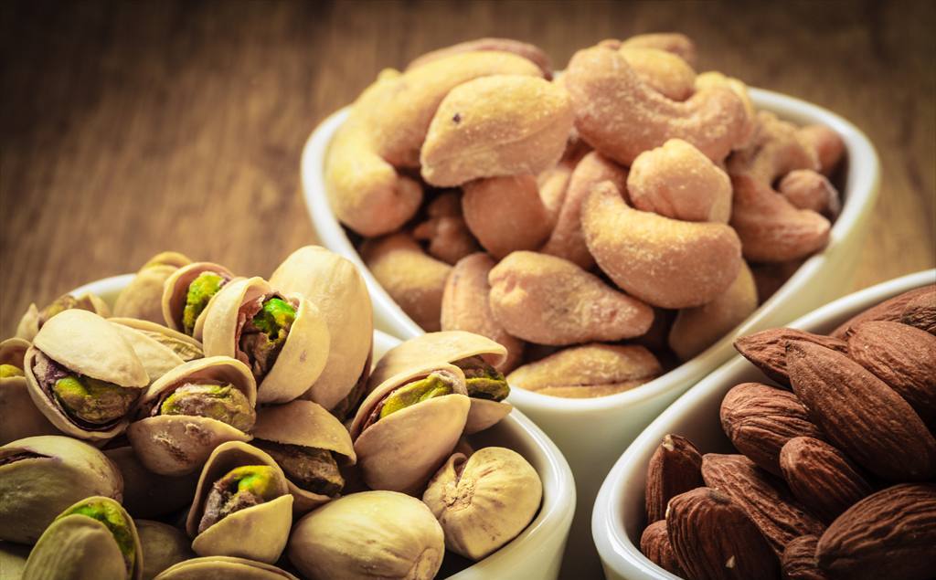坚果吃坏身体,4种坚果的错误吃法等于浪费营养
