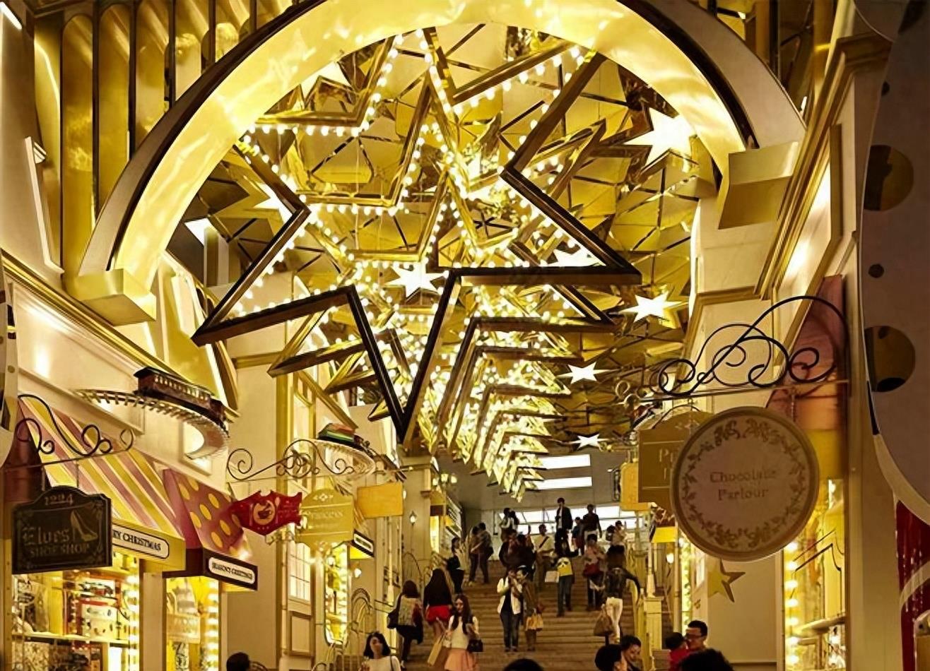 我国最富包租婆一年收两千亿,中国最大的包租公是谁