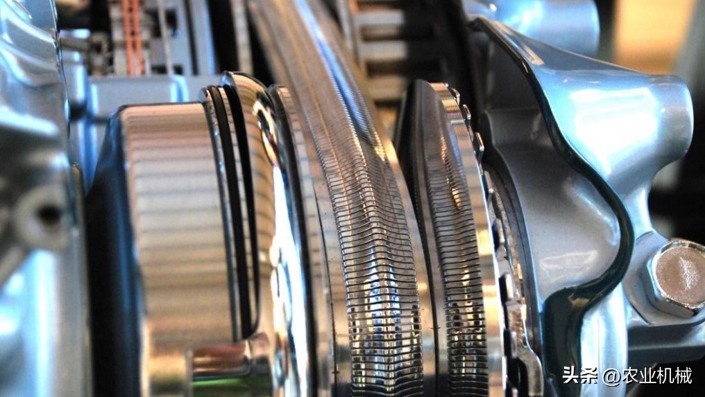 拖拉机无级变速是什么意思,简述无级变速器的机械原理