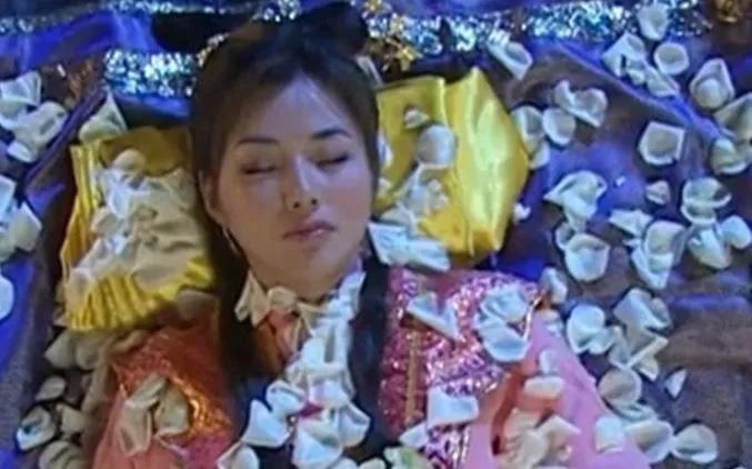 天下第一上官海棠喜欢谁,天下第一上官海棠