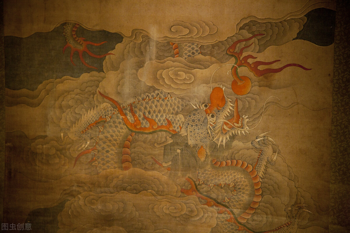 隐藏的暗门就会打开，从暗门出去就是我家