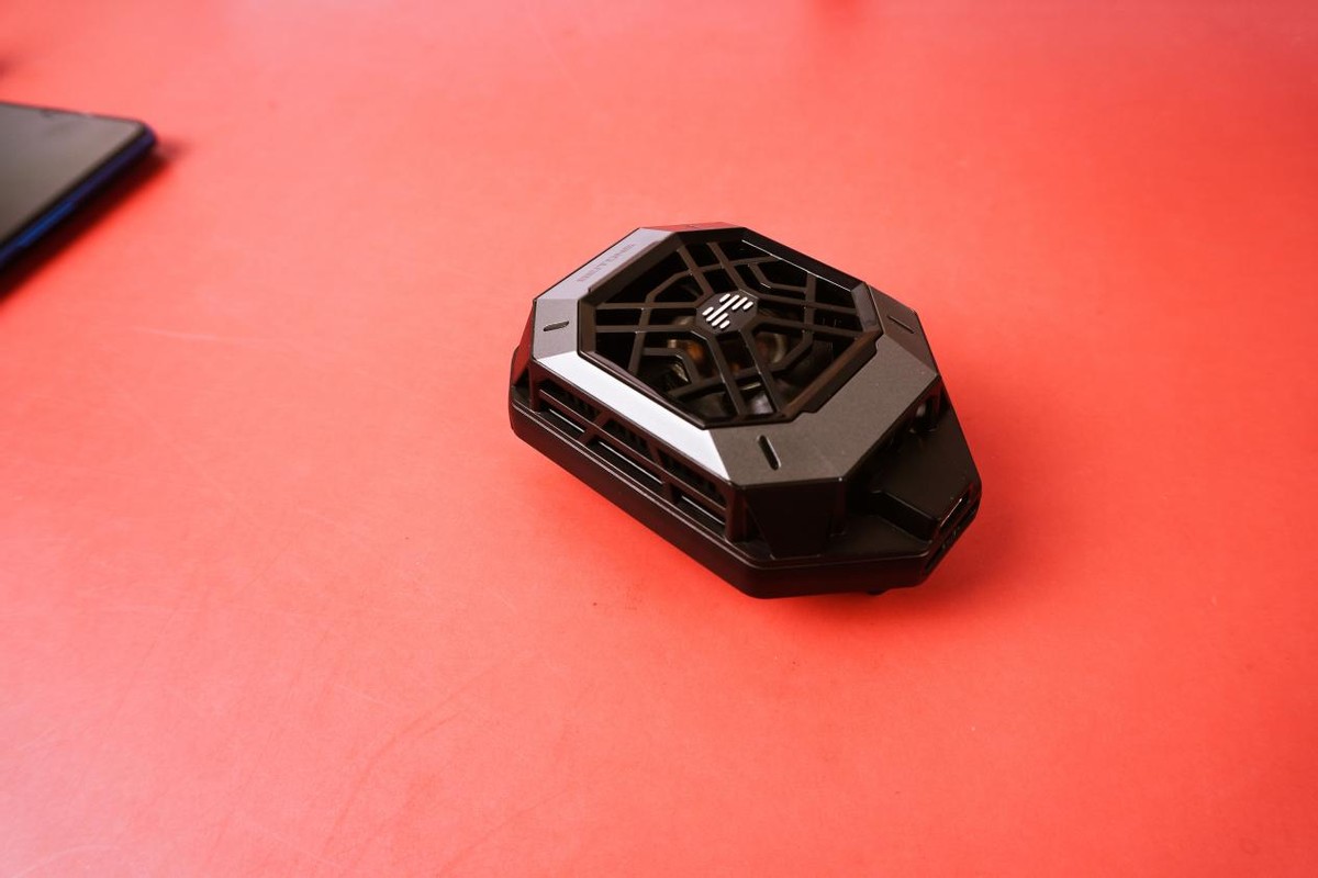 手游散热器哪款好,降温神器散热器手机