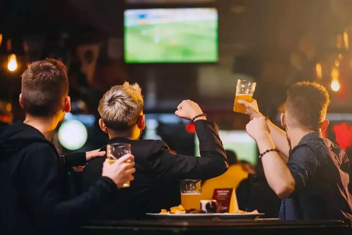 一入赌门深似海下一句是什么,一入赌门深似海的意思