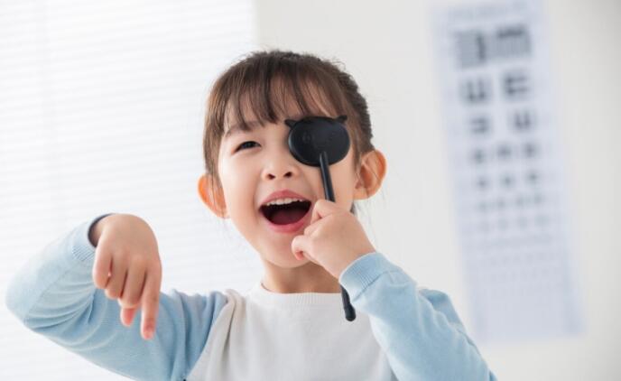 上海眼球震颤治疗,先天性眼球震颤在上海看哪家医院