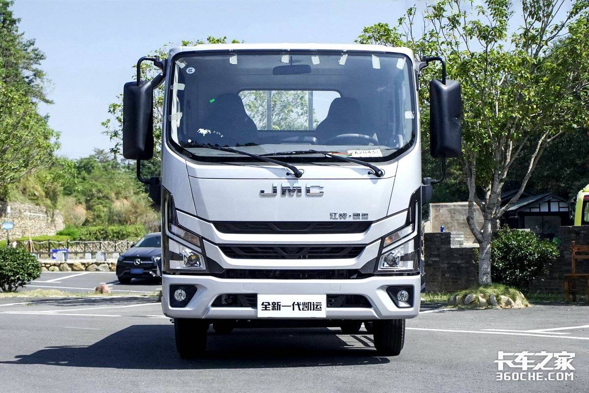 江铃凯运外观,江铃新凯运宽体内饰多宽