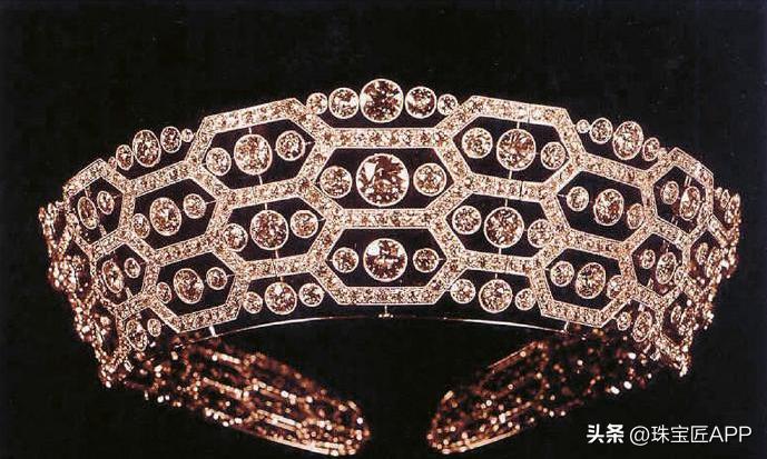 宝诗龙问号项链周冬雨,宝诗龙孔雀问号项链