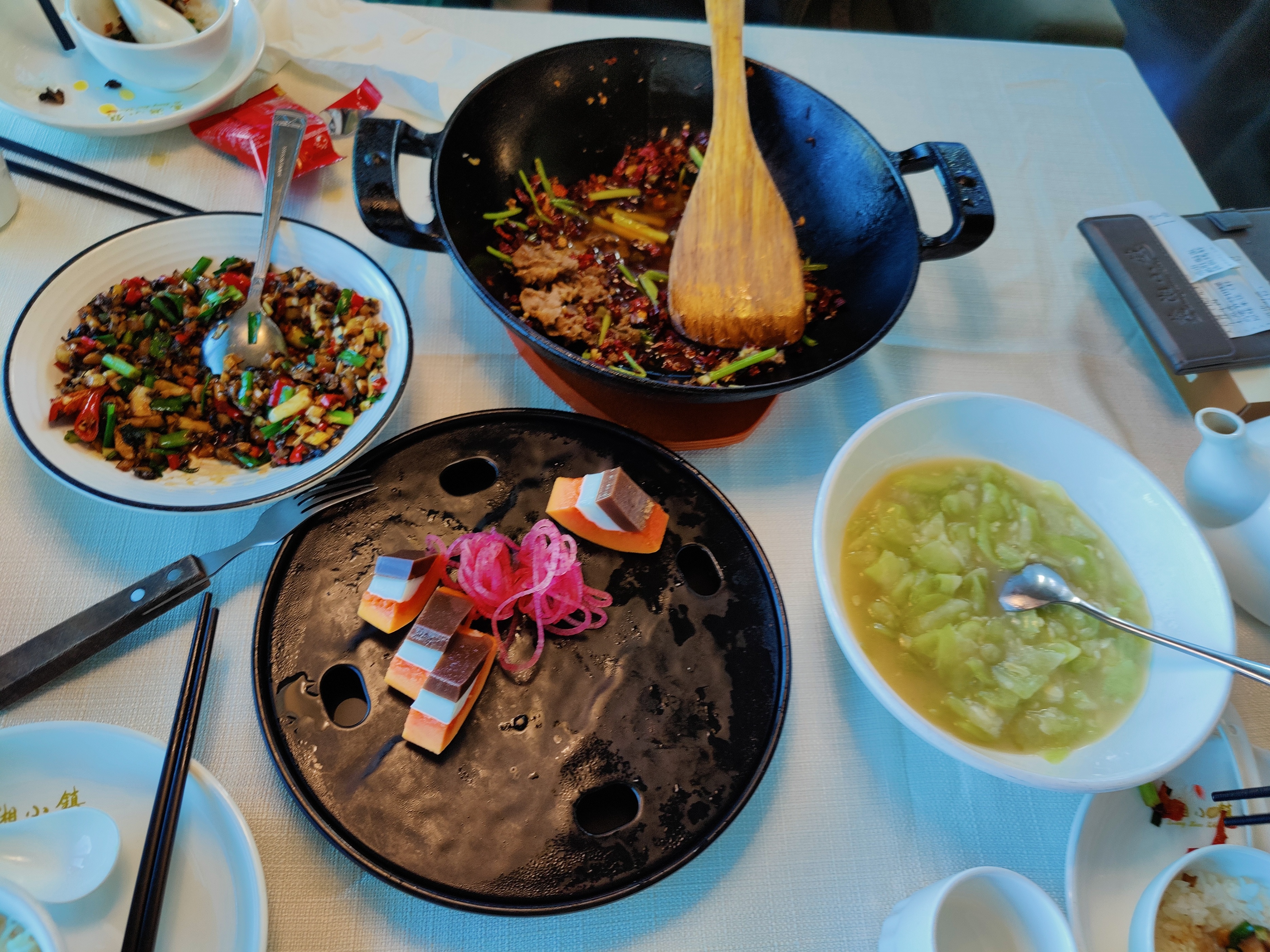 梅溪湖旅游攻略长沙,长沙梅溪湖好玩的地方推荐一日游