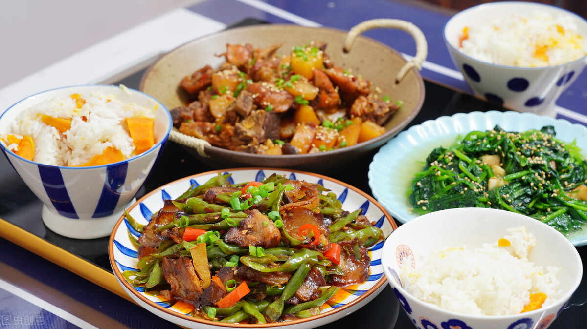 我的八字弱，母亲给做了桃树枝的红布包包