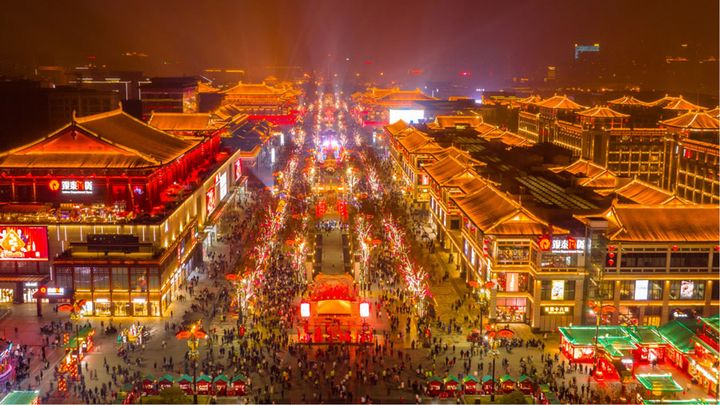 西安不夜城亮化工程谁做的,大唐不夜城亮化