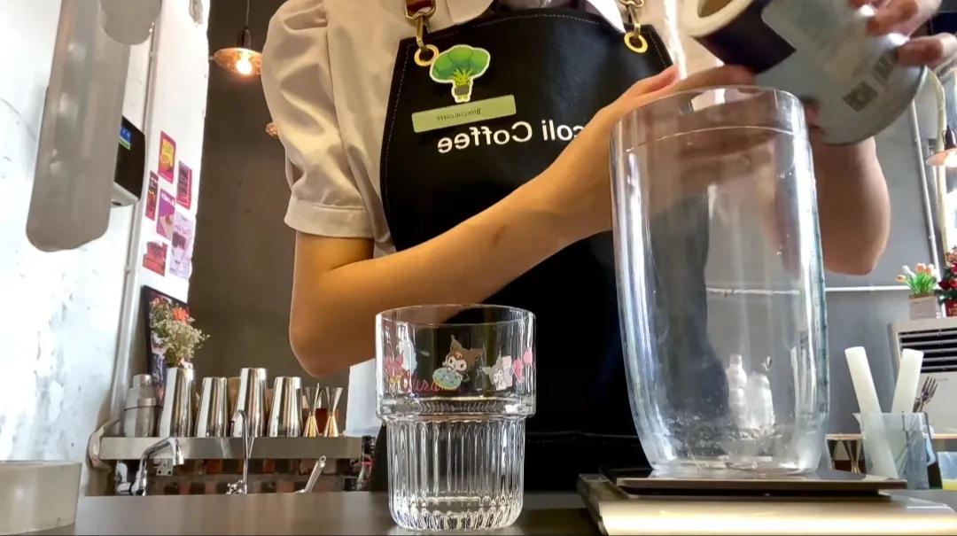 在乡村怎么创业最有出路,普通家庭靠什么致富