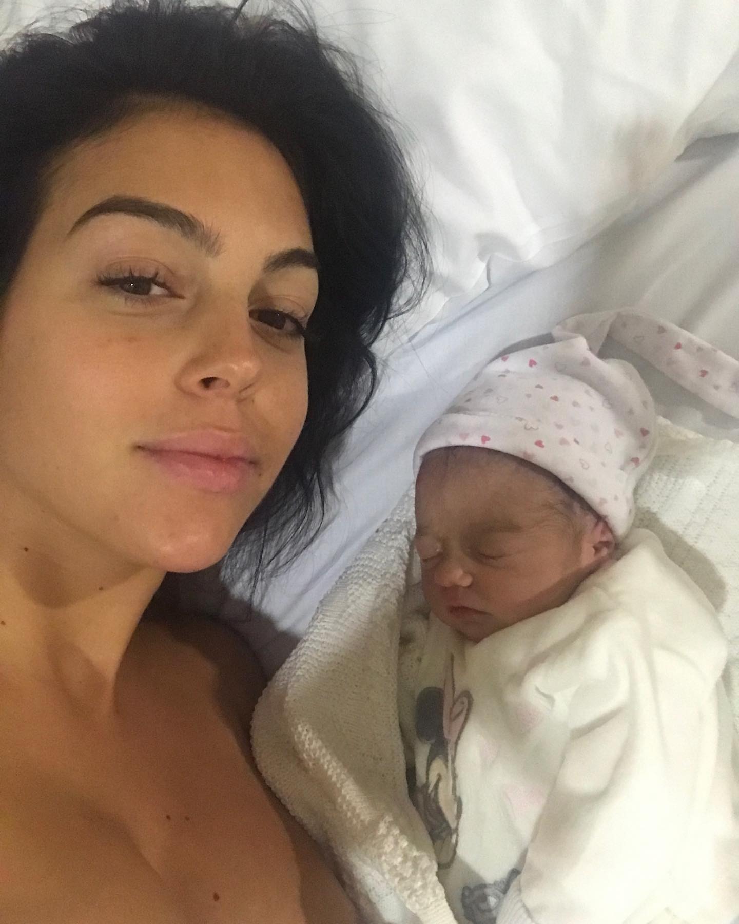 c罗前任伊莲娜日常装,前任还让人念念不忘