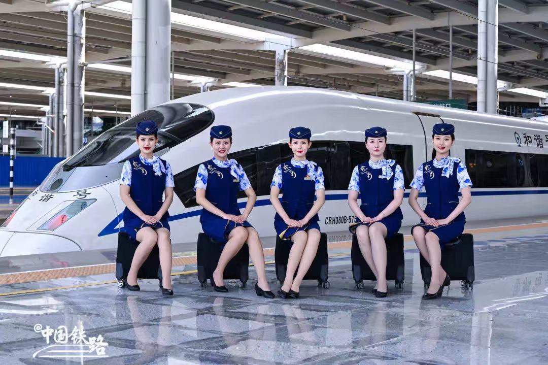兰州铁路局高铁夏季制服,广州高铁乘务员制服