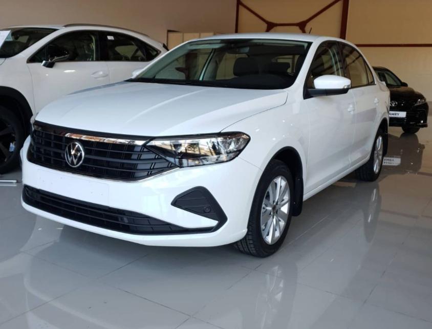 新桑塔纳对比大众polo,polo三厢版代替桑塔纳