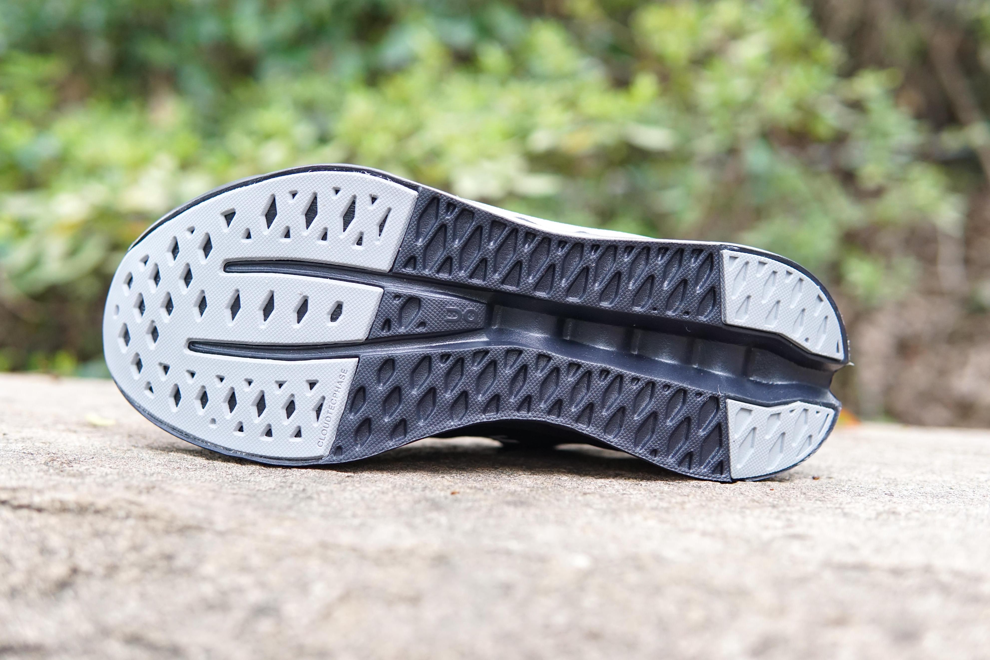 昂跑cloudsurfer和cloudeclipse,踩在云端的跑鞋