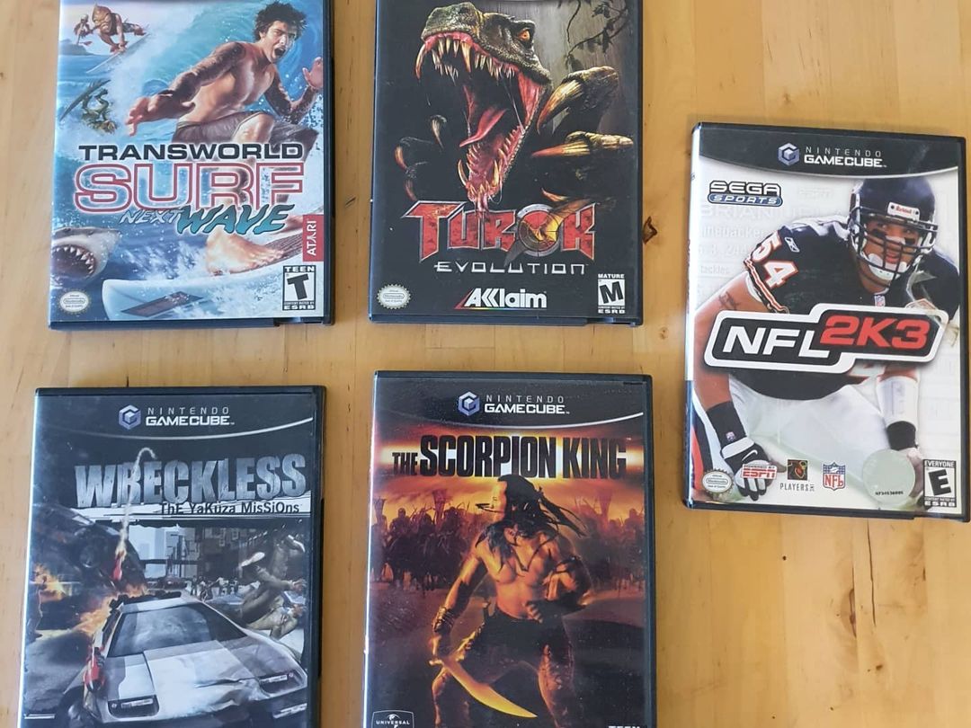 小哥为省钱在悉尼捡垃圾，年赚2万澳币，名包手机电脑随地捡？