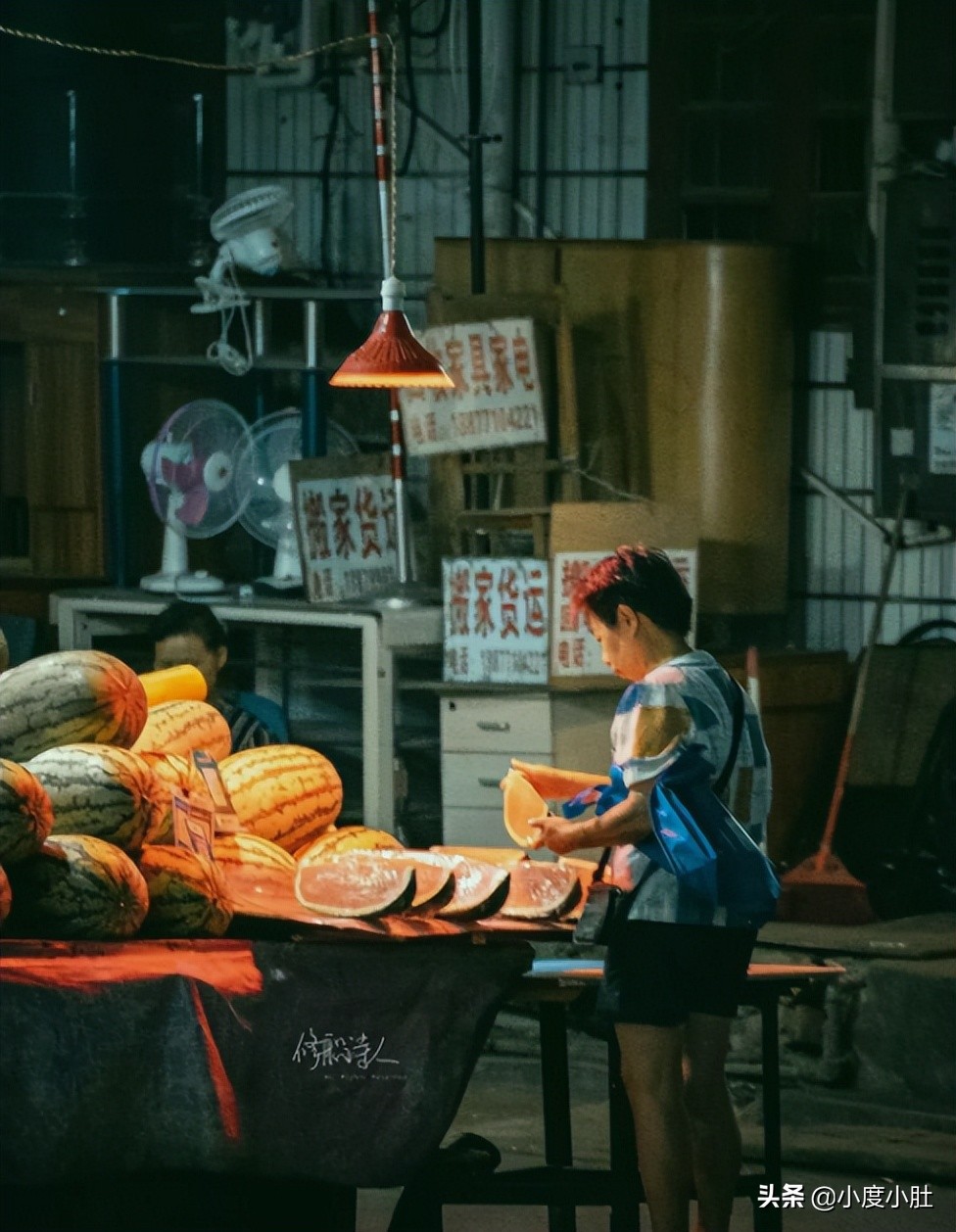 南宁夜市手打柠檬茶的老板娘火了