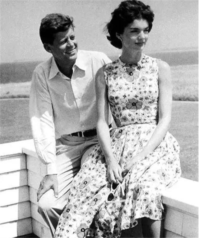 美国总统肯尼迪妻子图片,肯尼迪夫人杰奎琳嫁给船王