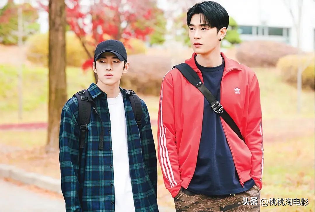 终于，一点点热闹起来了。