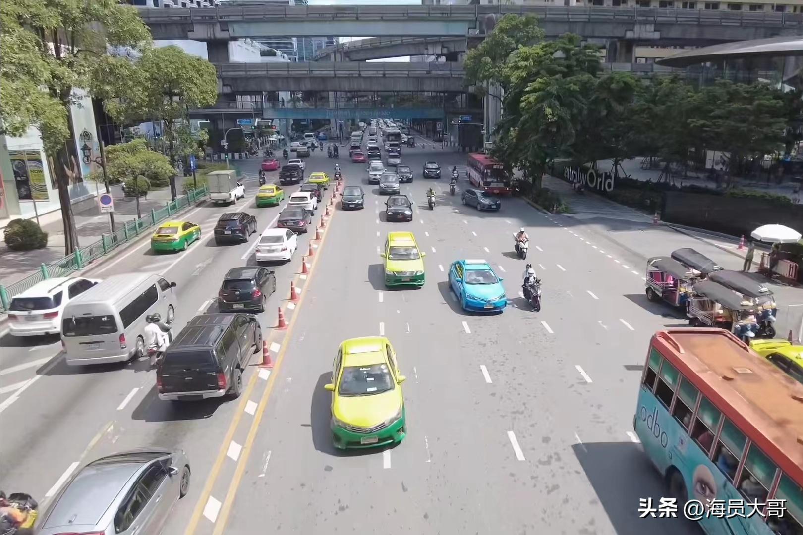 第17章：船到了泰国船员精神十足，分钱，购物，看女郎，意图明确