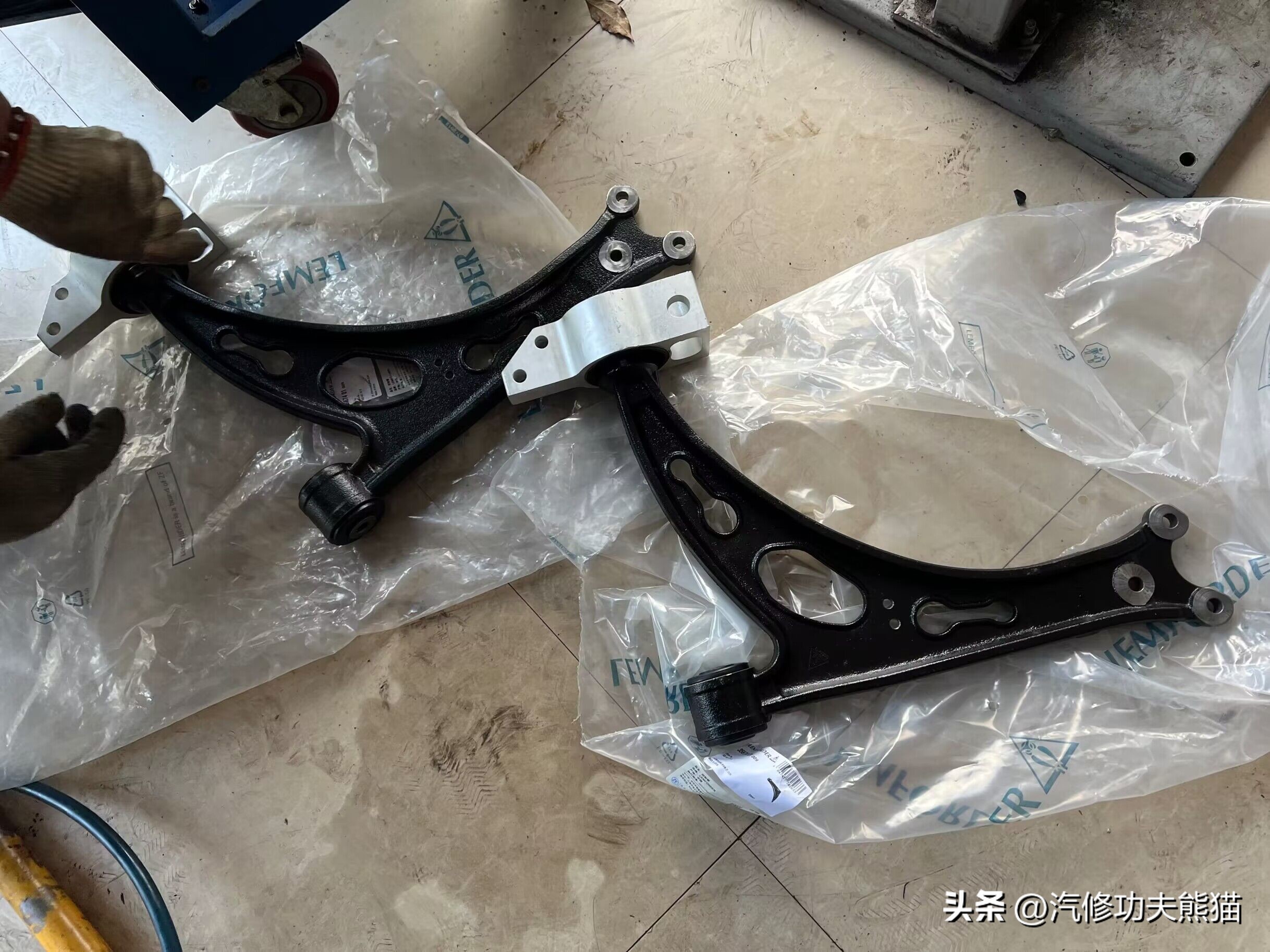 2017款大众迈腾10万公里烧机油,十年的迈腾怎么样后期维修费用