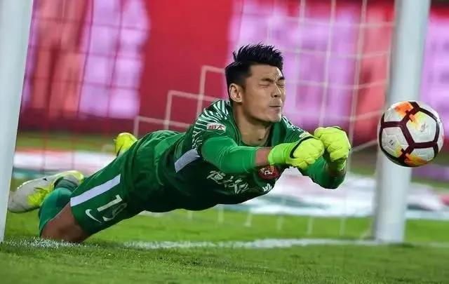 国足适合什么样的教练,国足守门员入门