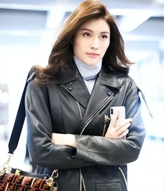 超模何穗崔始源,崔始源刘雯何穗