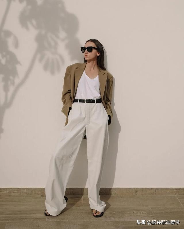 迪丽热巴鱼尾裙束腰,迪丽热巴束腰穿搭