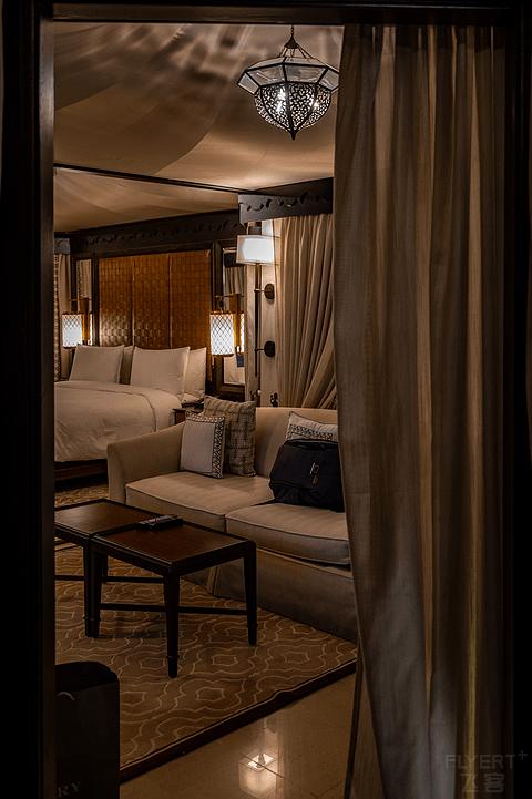 阿联酋丽思卡尔顿,阿联酋野奢帐篷