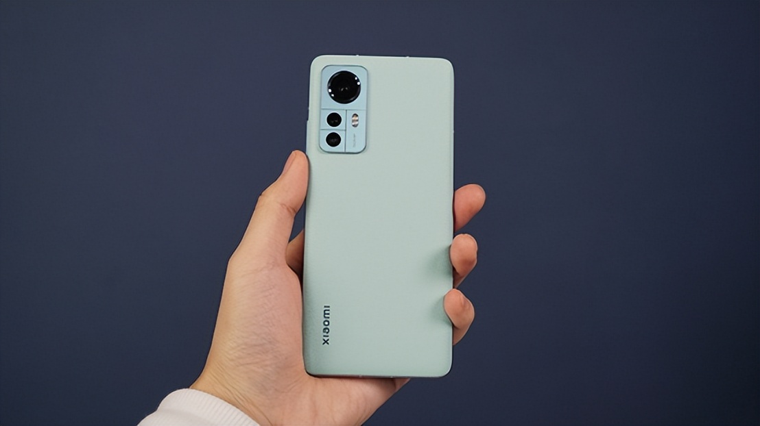 目前最值得入手的4个手机,这四部旗舰手机最值得购买